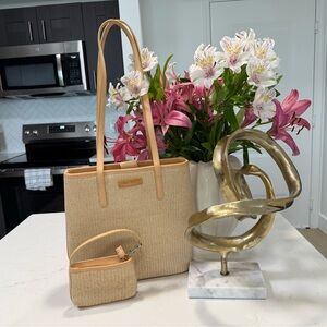 Nine West Tote Bag Cream & Tan w/ Matching Wallet | Like New